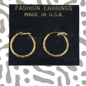 Gold Tone Pierced Earrings Ring Circle Round USA
